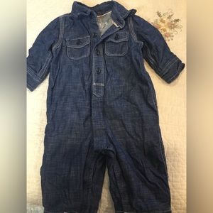 Baby Gap snap up onesie